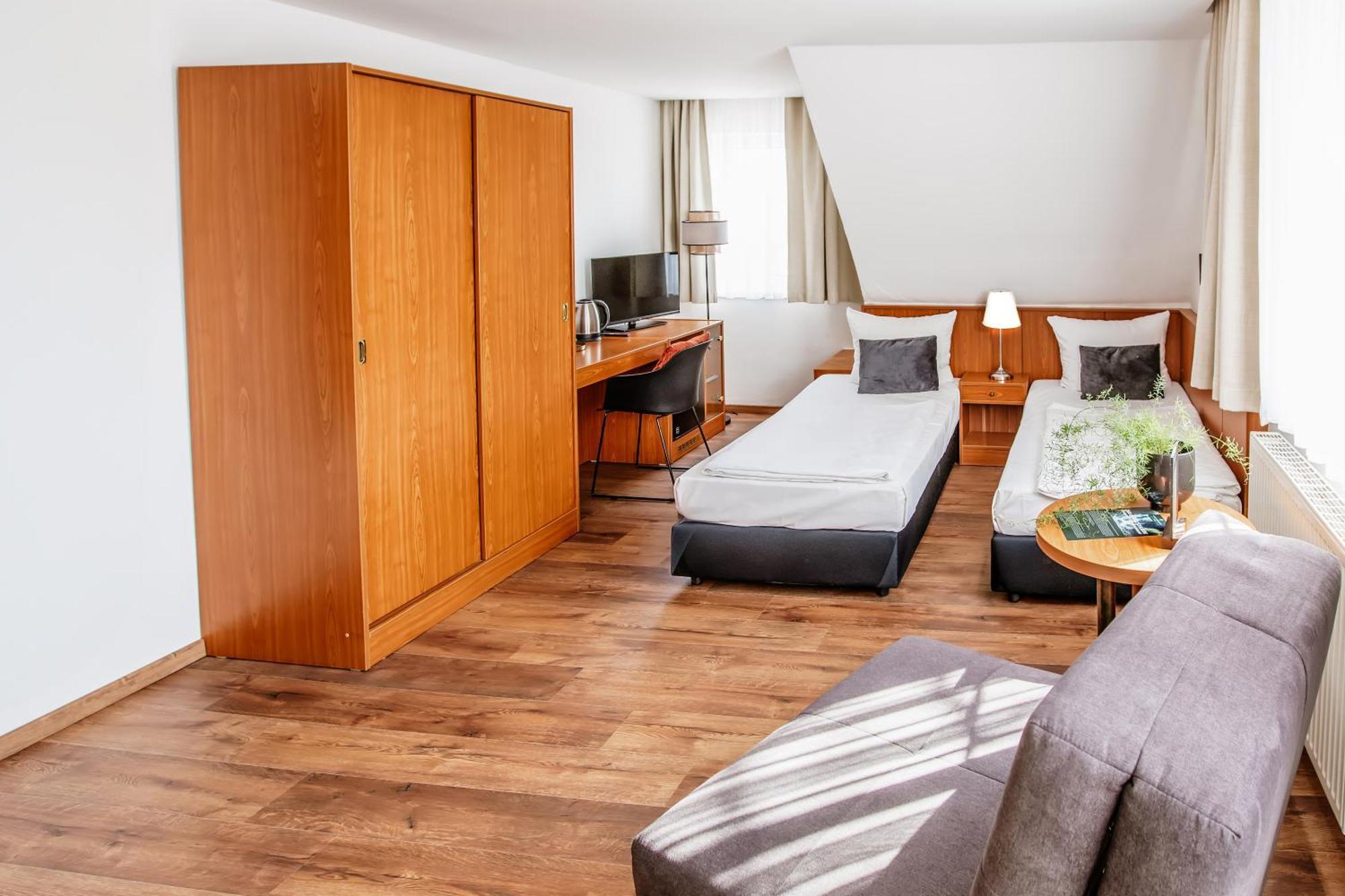 Hotel Und Restaurant Gartenstadt Erfurt Exteriör bild